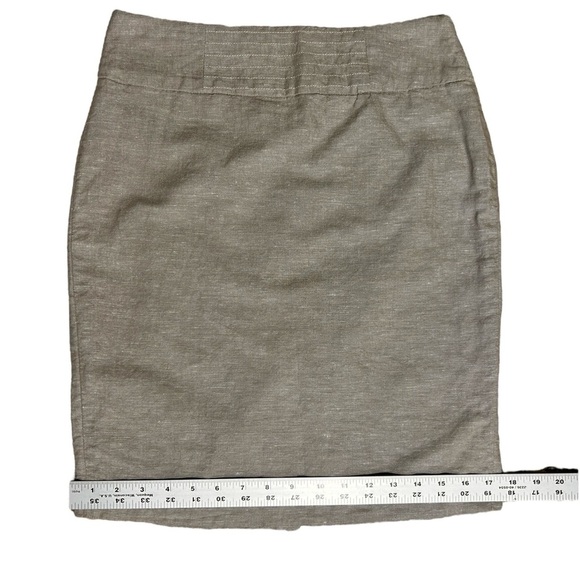 BANANA REPUBLIC Beige Linen/Cotton Short Pencil Skirt sz 4 Lined Back Slit - Picture 6 of 9